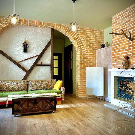 The Sunny Guest House Of Veliko Tarnovo-Amazing View, Top Location Buitenkant foto