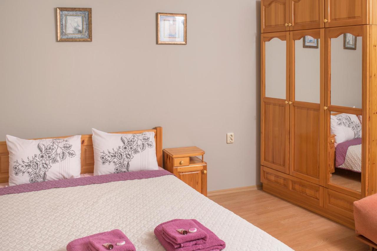 The Sunny Guest House Of Veliko Tarnovo-Amazing View, Top Location Buitenkant foto